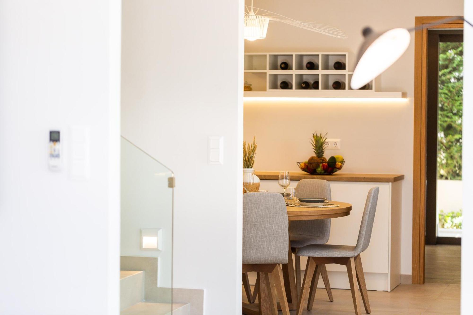 Vasilios Villa, With Pool, Gym & Close To Beach, By Thinkvilla Loutra Exterior foto